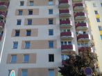 Poškozené stříšky balkónů